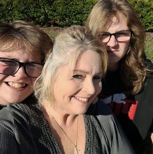 Meet your Posher, Rhonda